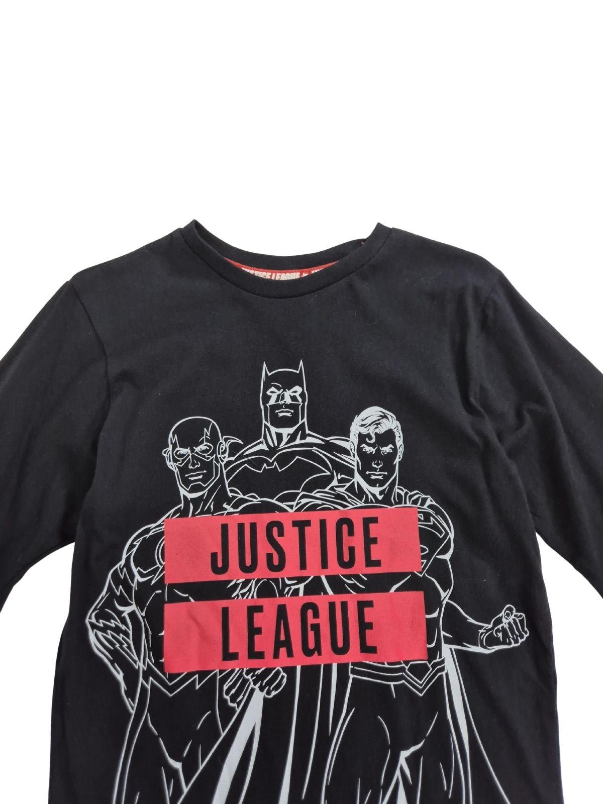 Poiste must pluus Marvel