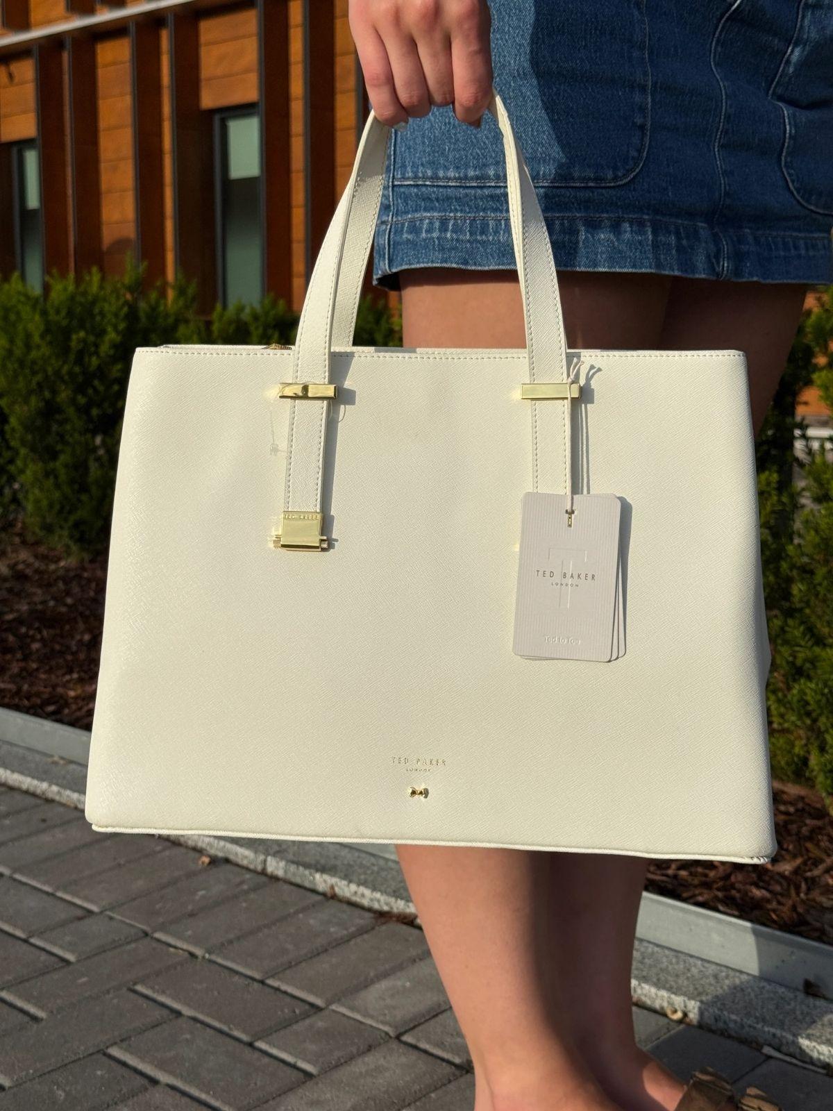 Ted Baker käekott