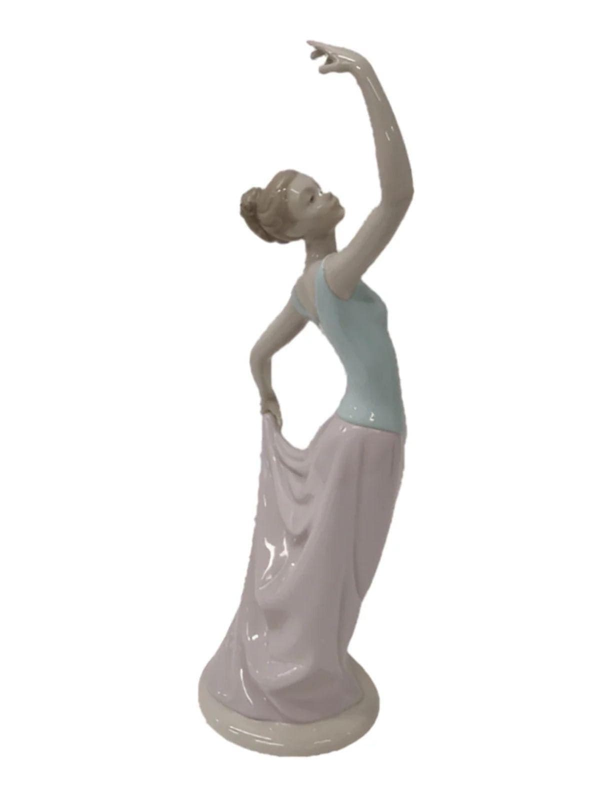 NAO Lladro Nao Porcelain Figurine The Dance is Over - Elegant Ballerina