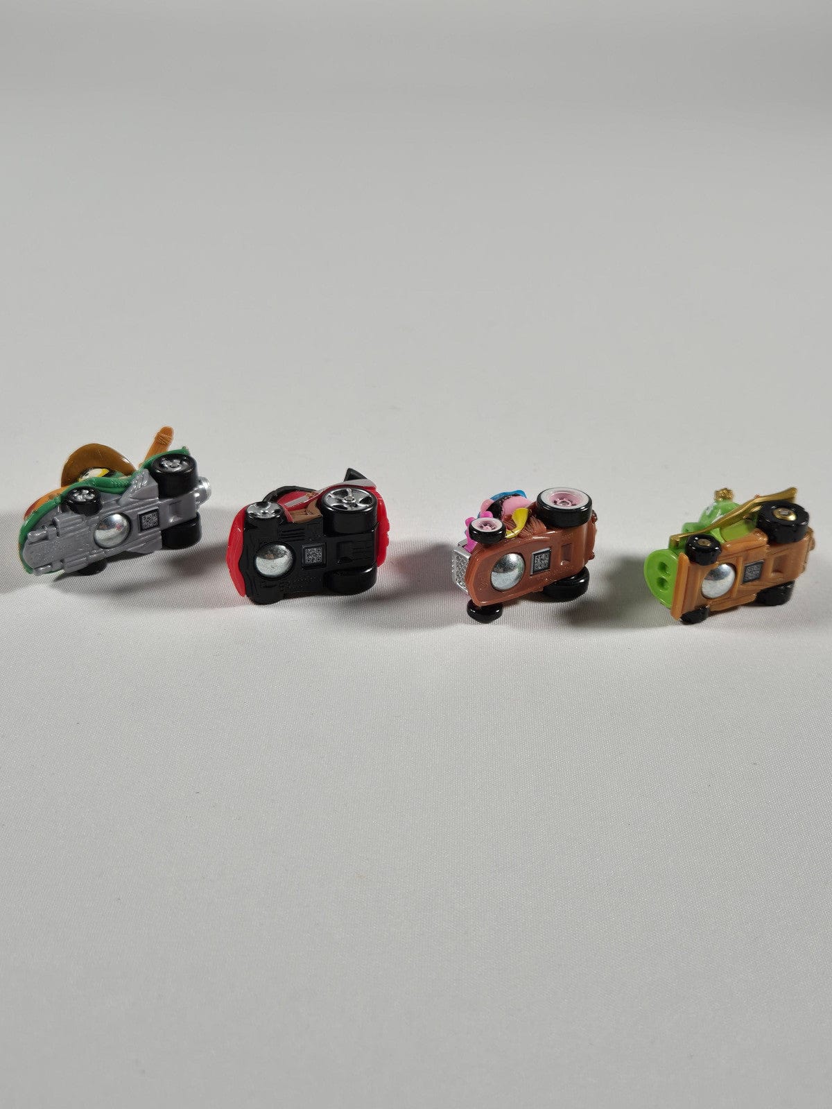 SECOND BEST TAASKASUTUS Angry Birds autod 4tk