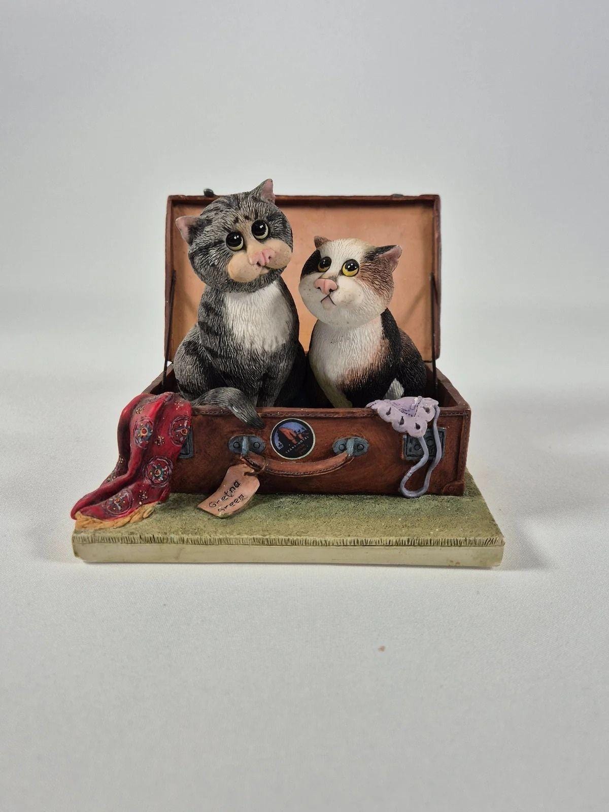 SECOND BEST TAASKASUTUS Keraamiline kassikuju "Comic & Curious Cats"