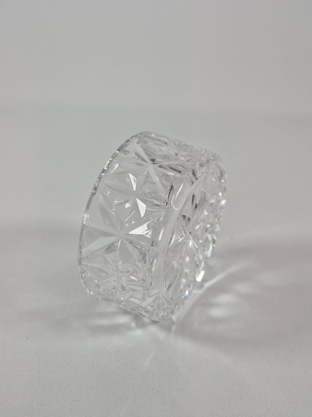 SECOND BEST TAASKASUTUS Kristallist ehtekarp koos kõrvarõngastega