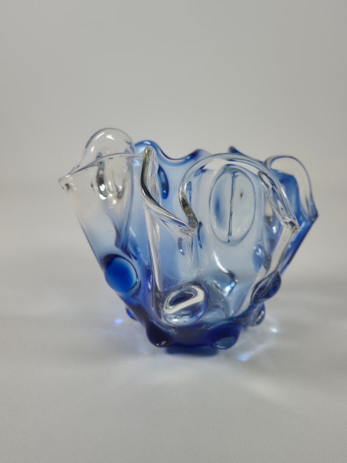 SECOND BEST TAASKASUTUS Skulptuurne klaasist dekoratiivvaas