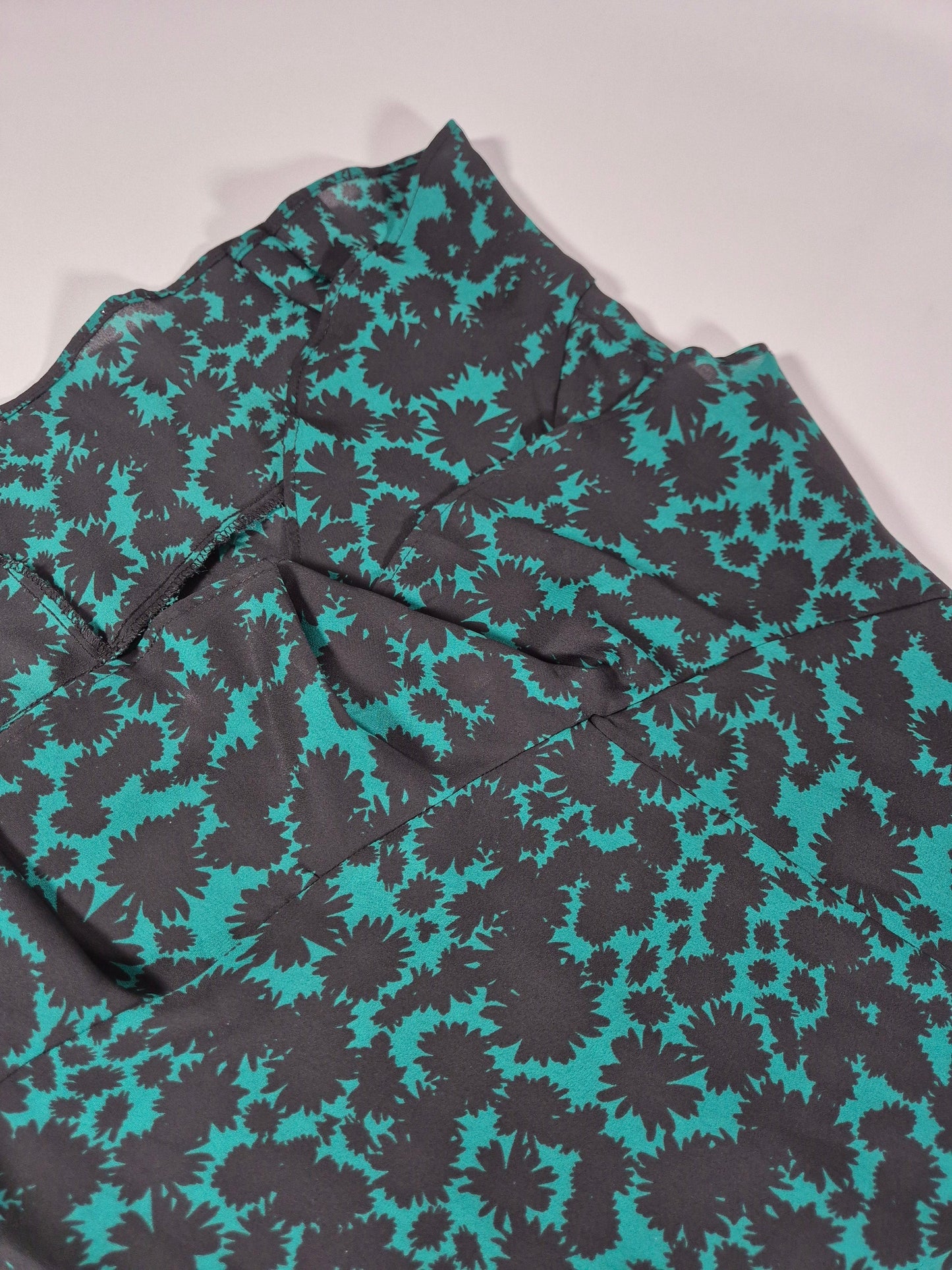 TOPSHOP Naiste roheline satsidega kleit