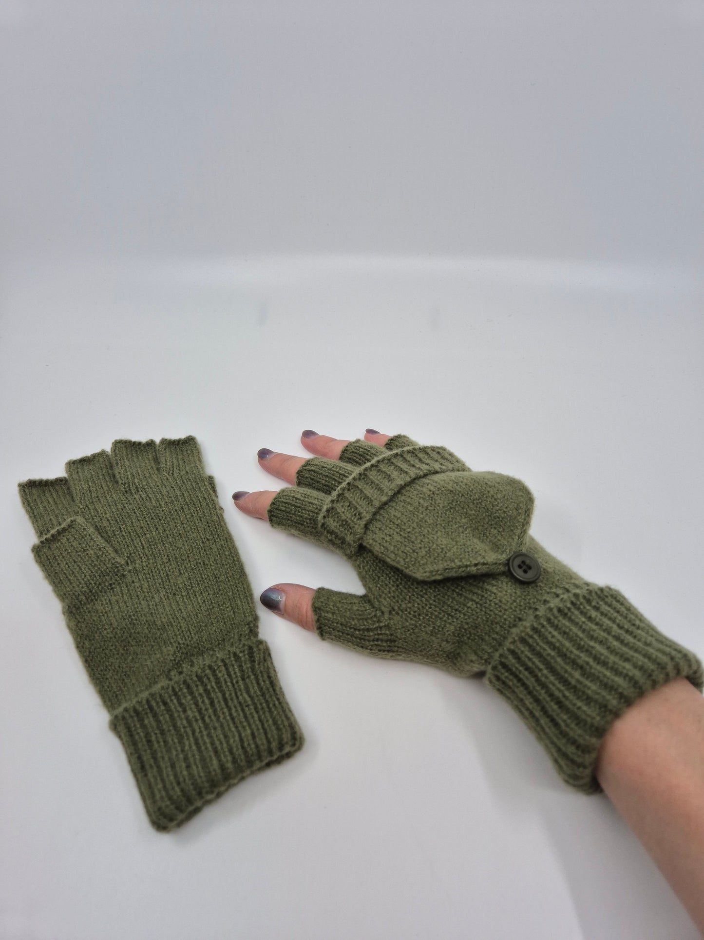 Naiste rohelised kindad