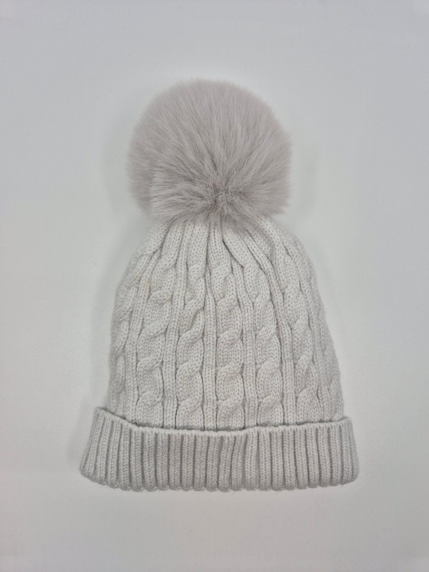 Tüdrukute hall tutimüts