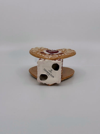 Südamekujuline teeküünla alus