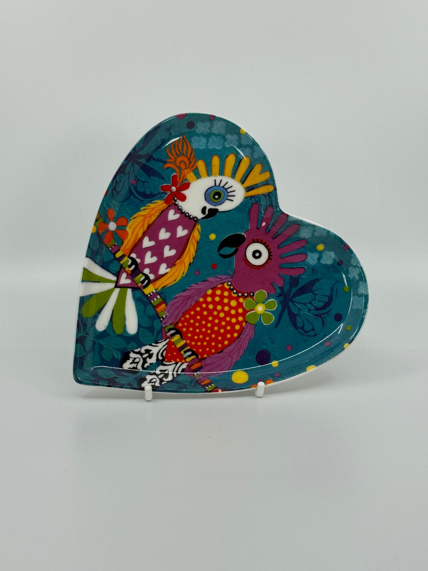 Romero Britto südamekujuline taldrik “Love Birds”