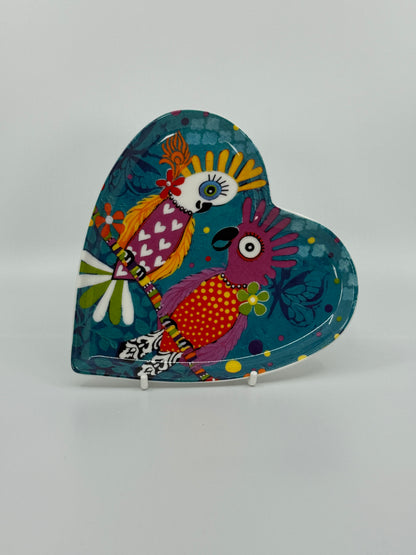 Romero Britto südamekujuline taldrik “Love Birds”