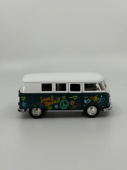 Volkswagen retro mikrobuss “Peace & Love”