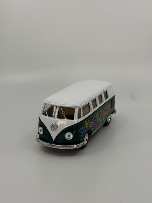 Volkswagen retro mikrobuss “Peace & Love”