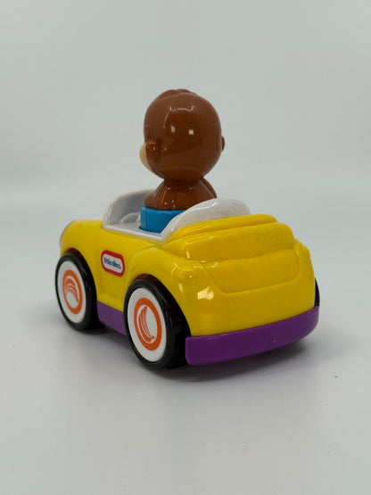 Kollane ahviga mänguauto