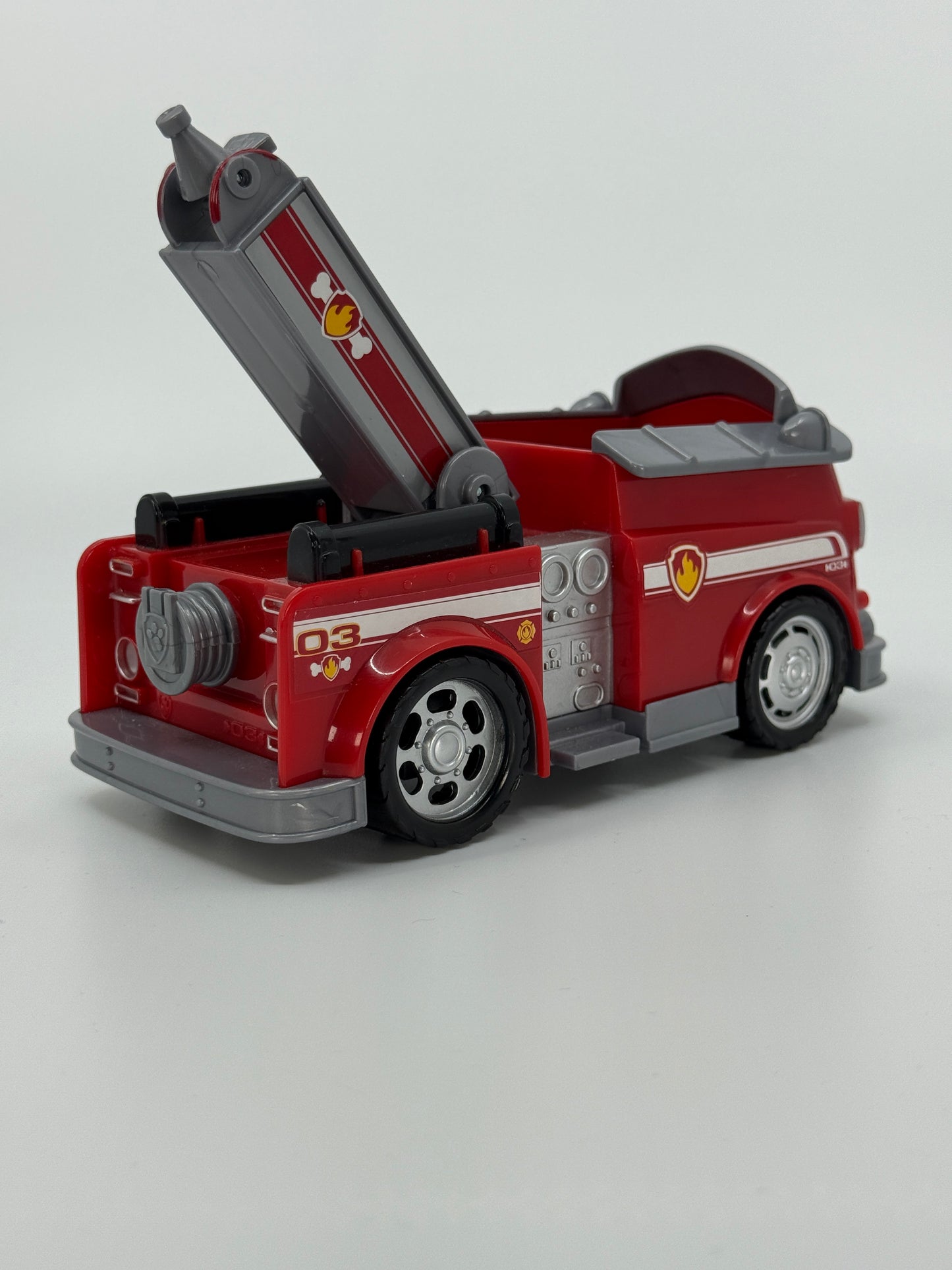 Punane käpapatrulli mängutuletõrjeauto