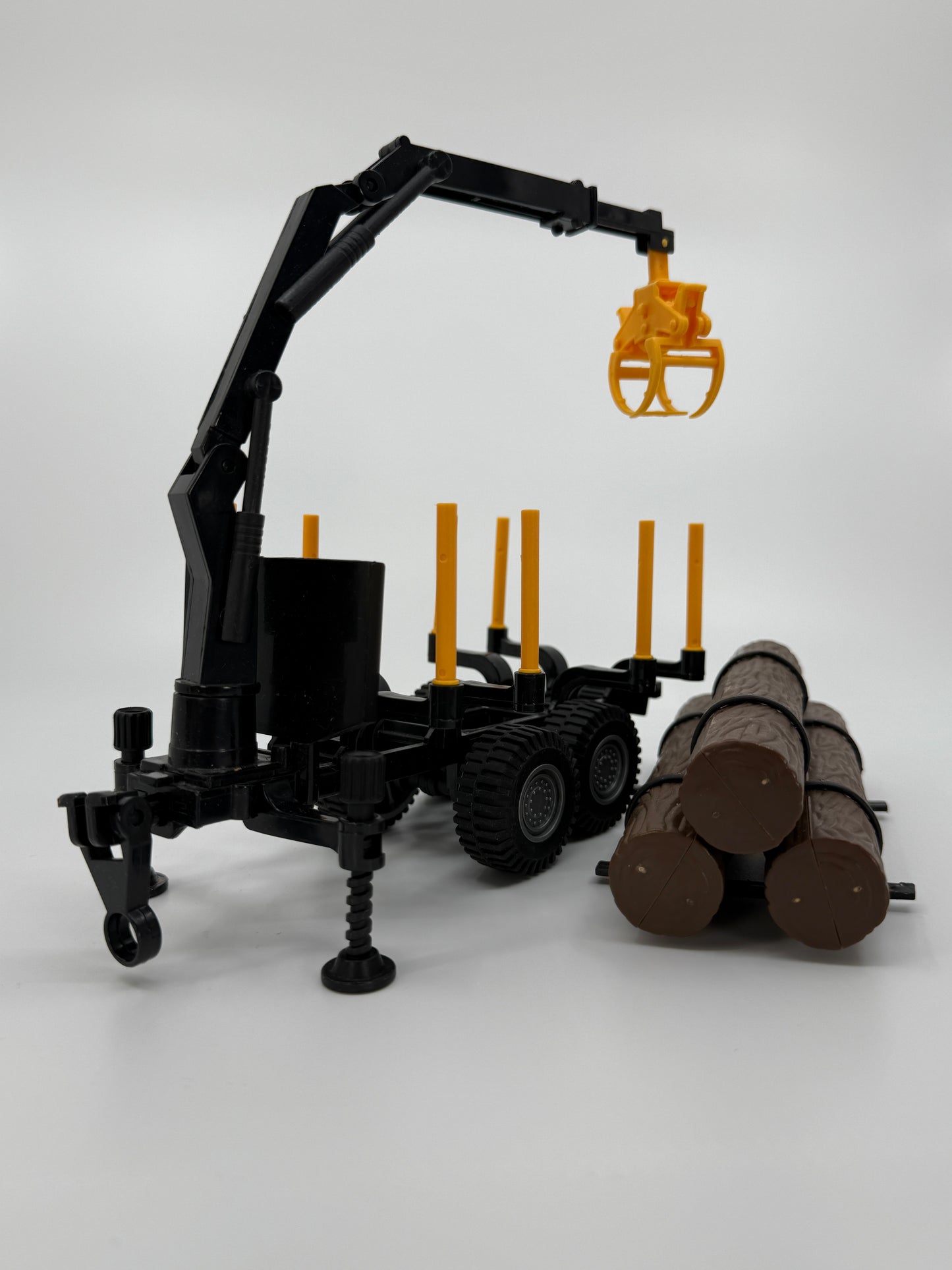 Farm Master mängutraktor haagise ja palkidega