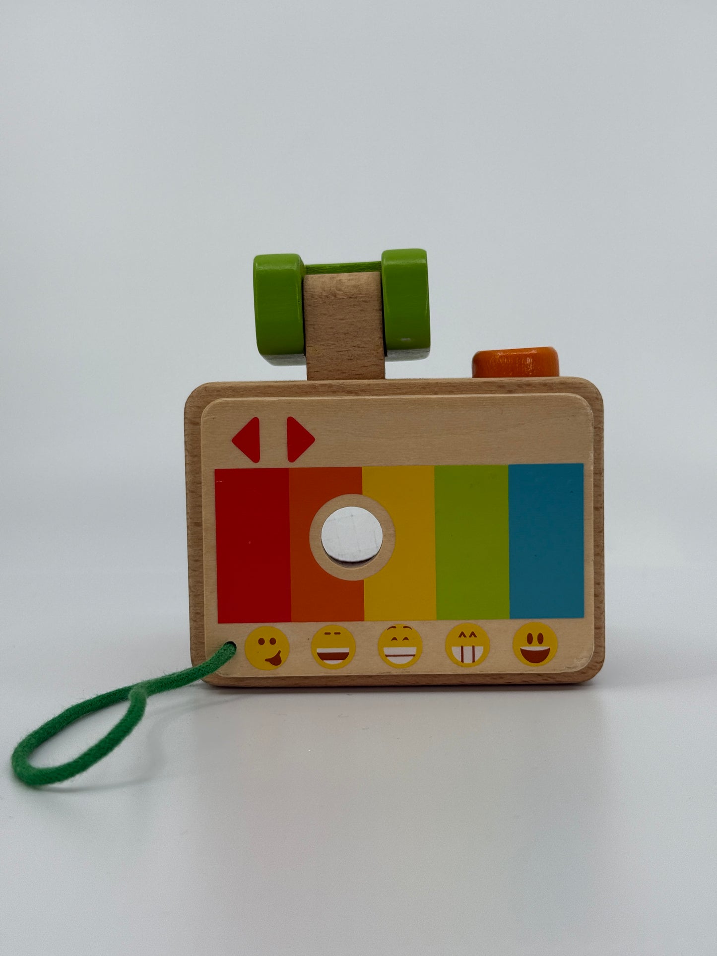 Puidust mängukaamera