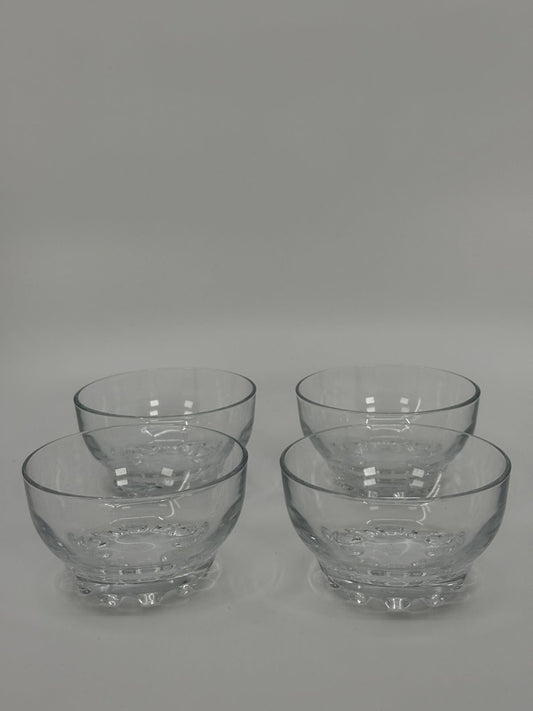 Klaasist väikesed kausid 4 tk