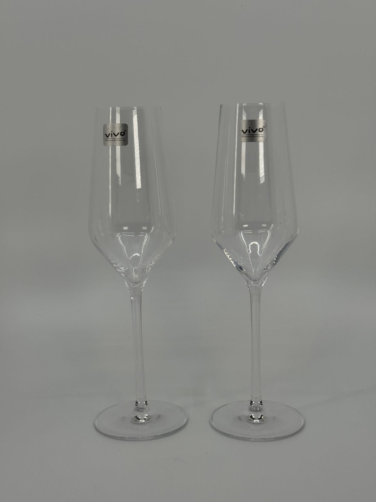 Vivo klaasist šampanjapokaalid