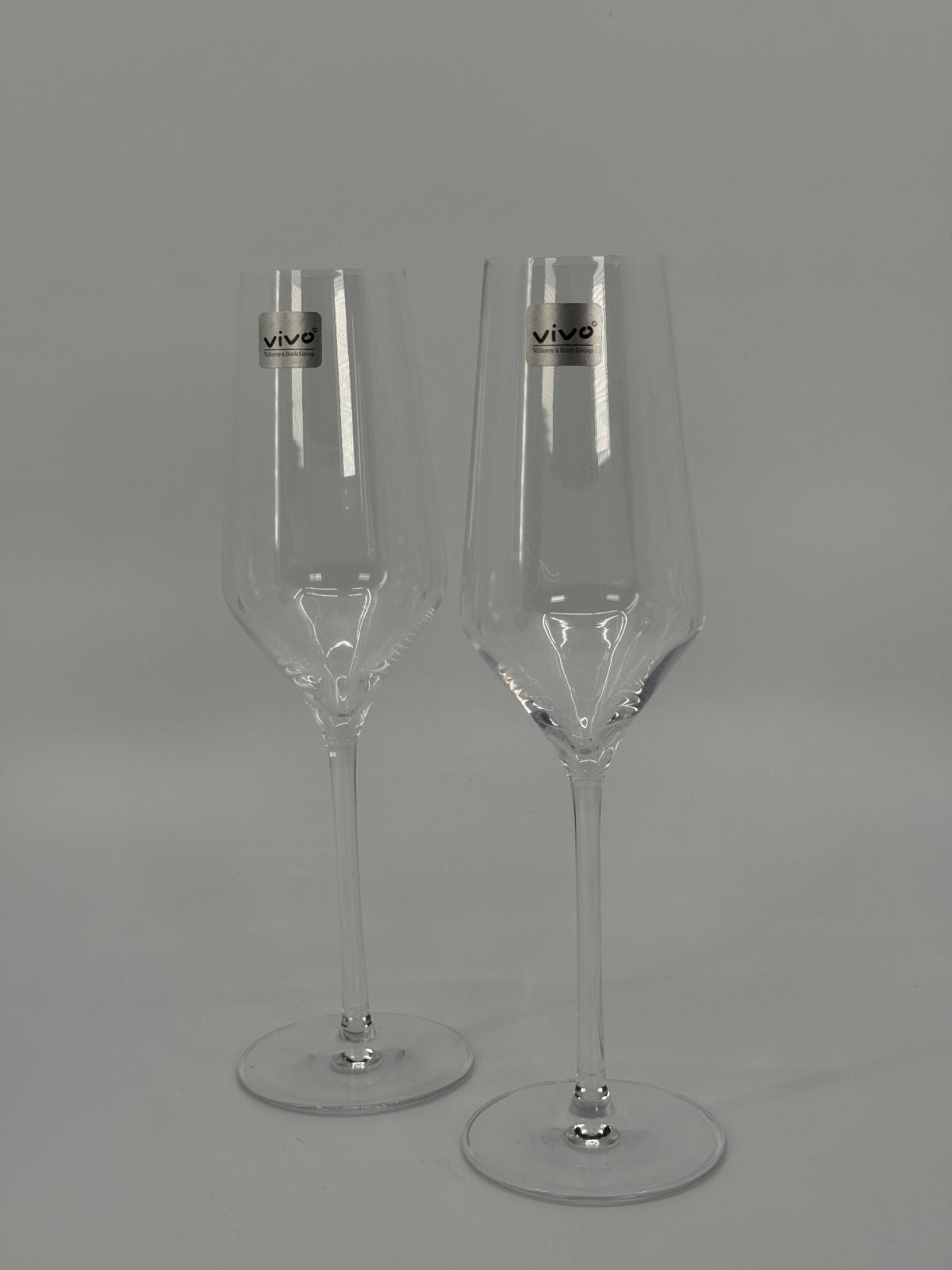 Vivo klaasist šampanjapokaalid