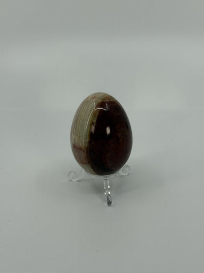 Dekoratiivne onyx-muna alusega