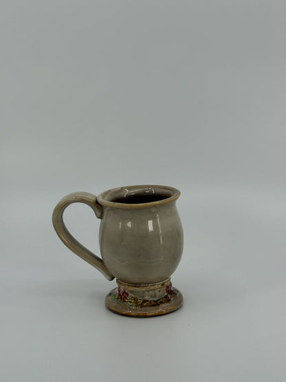 Jõuluteemalised keraamilised kruusid lumememm ja jõuluvana