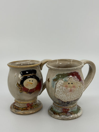 Jõuluteemalised keraamilised kruusid lumememm ja jõuluvana