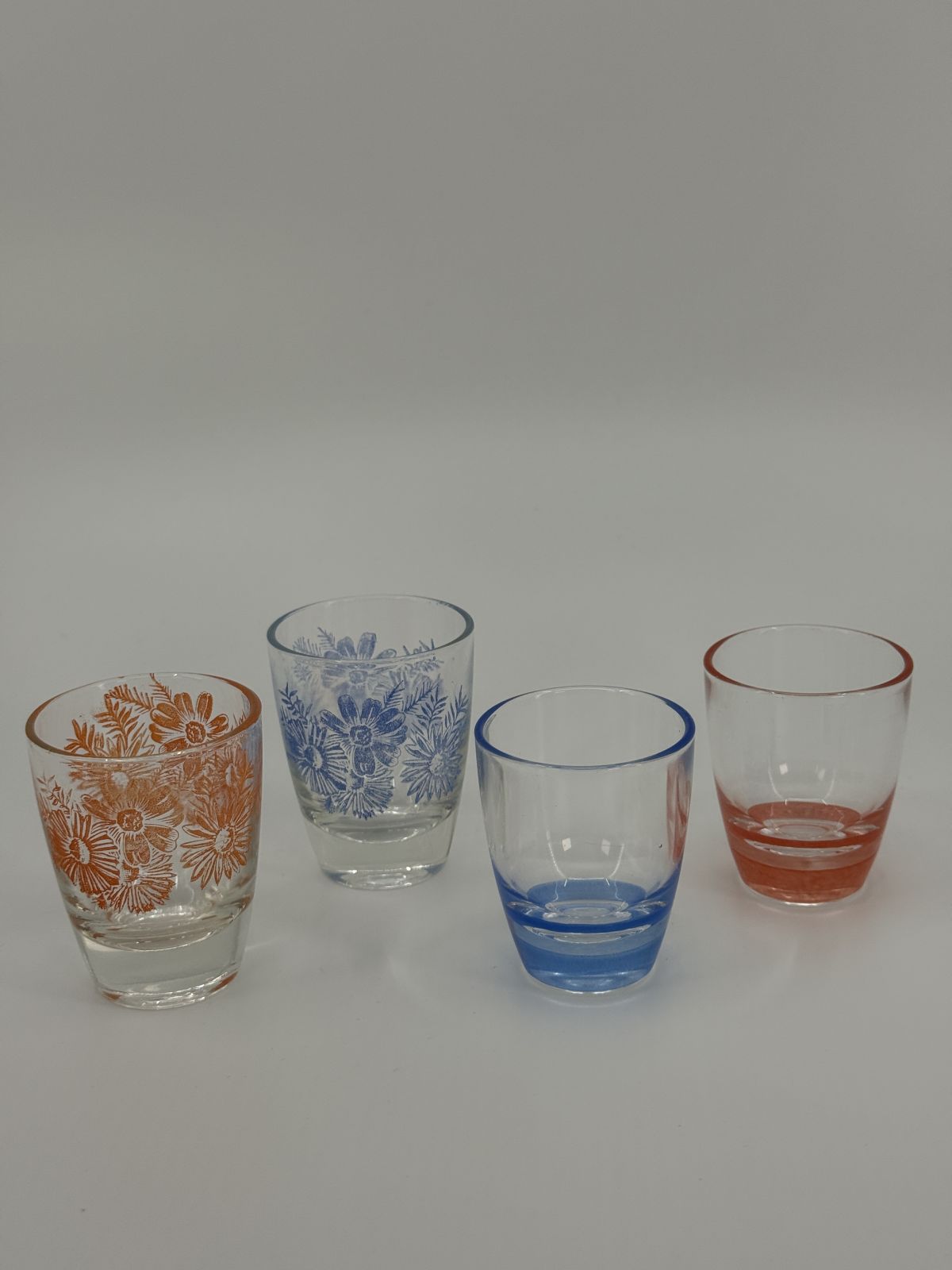 Värviliste mustritega pitsid