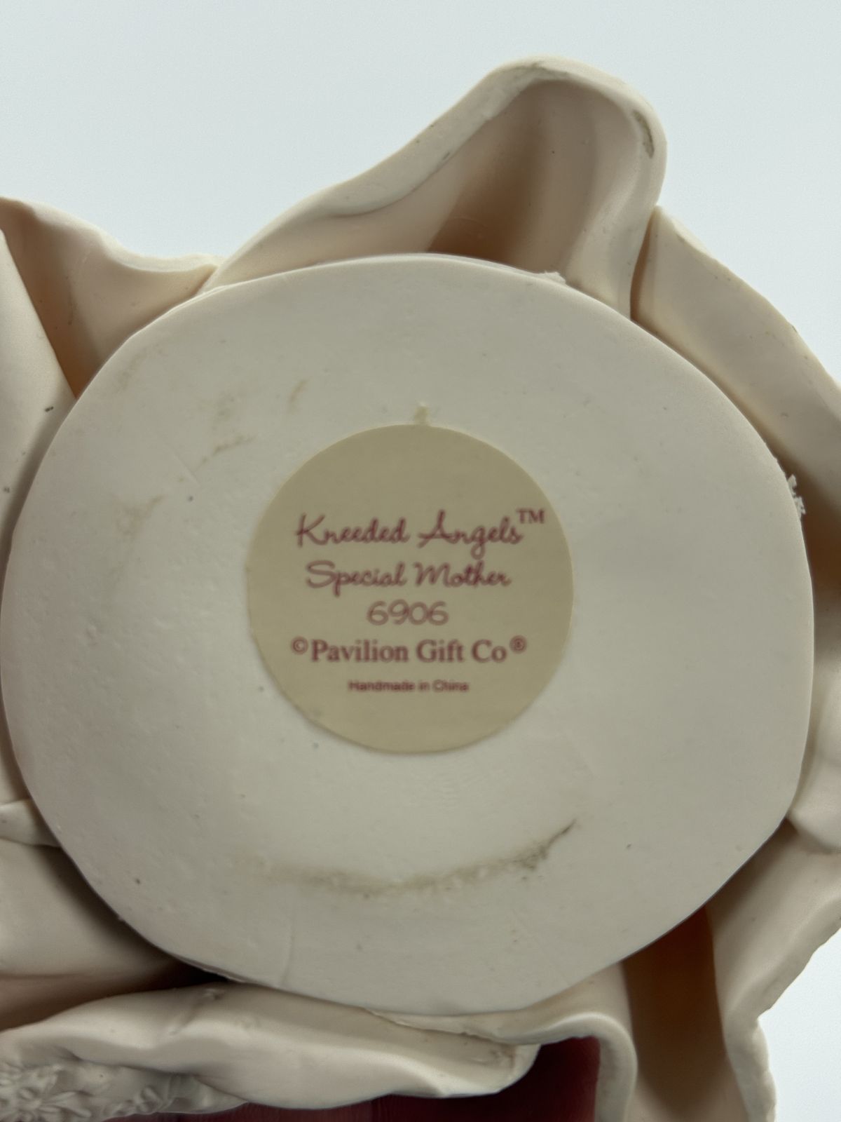 Ema dekoratiivkuju lilledega