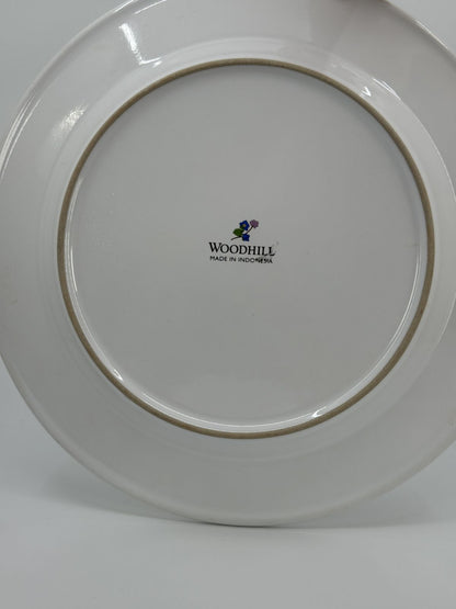 Suur lilleornamentidega taldrik