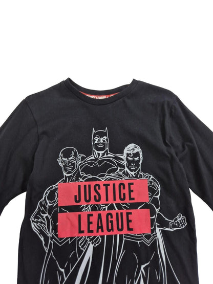 Poiste must pluus Marvel