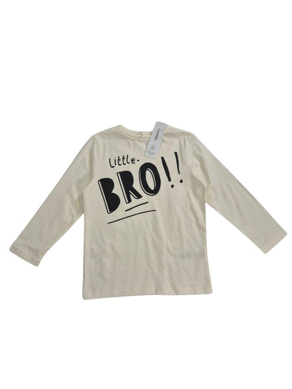 Poiste valge pluus bro