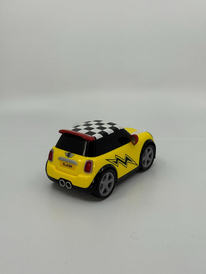 Kollane Mini Cooper mänguauto