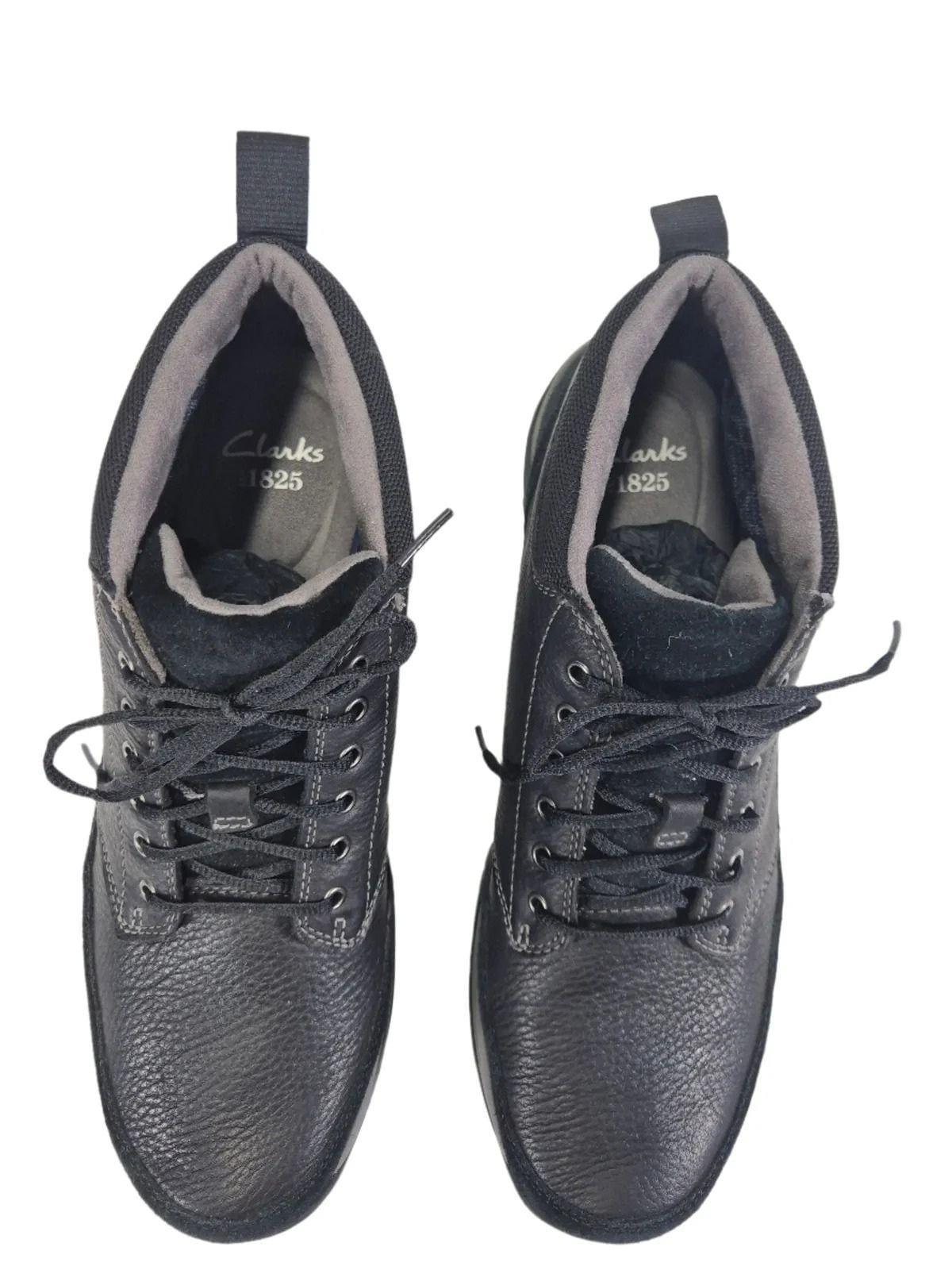 CLARKS Meeste mustad nahast poolsaapad