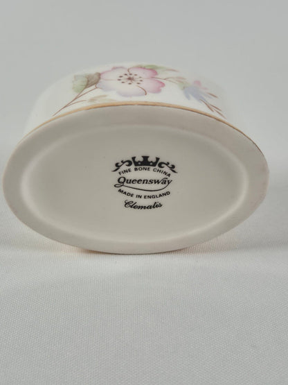 CLEMATIS Portselanist toos Queensway