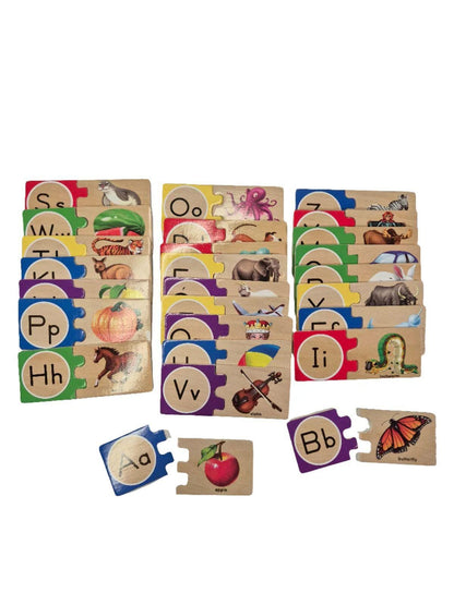 MELISSA & DOUG Puidust tähestikupusle
