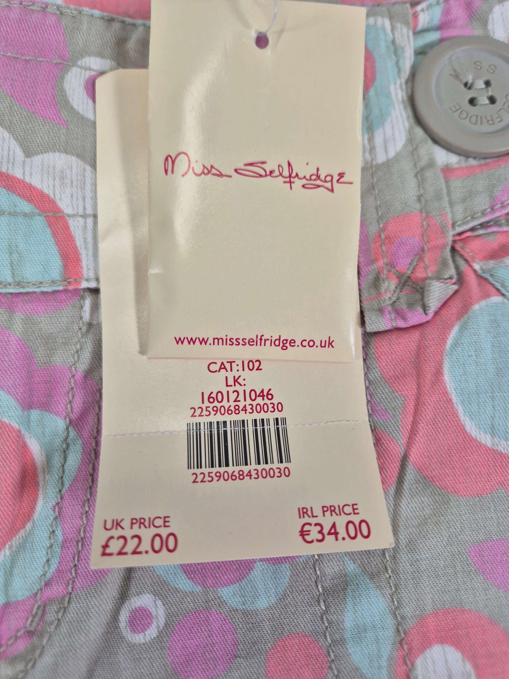 MISS SELFRIDGE Naiste hallid lilledega lühikesed püksid