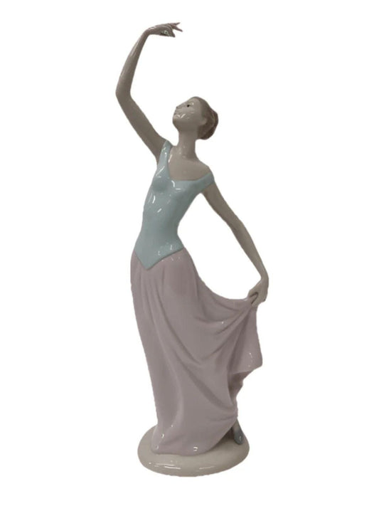 NAO Lladro Nao Porcelain Figurine The Dance is Over - Elegant Ballerina