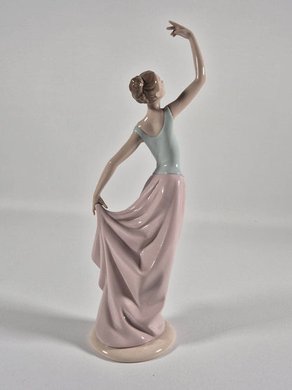 NAO Lladro Nao Porcelain Figurine The Dance is Over - Elegant Ballerina