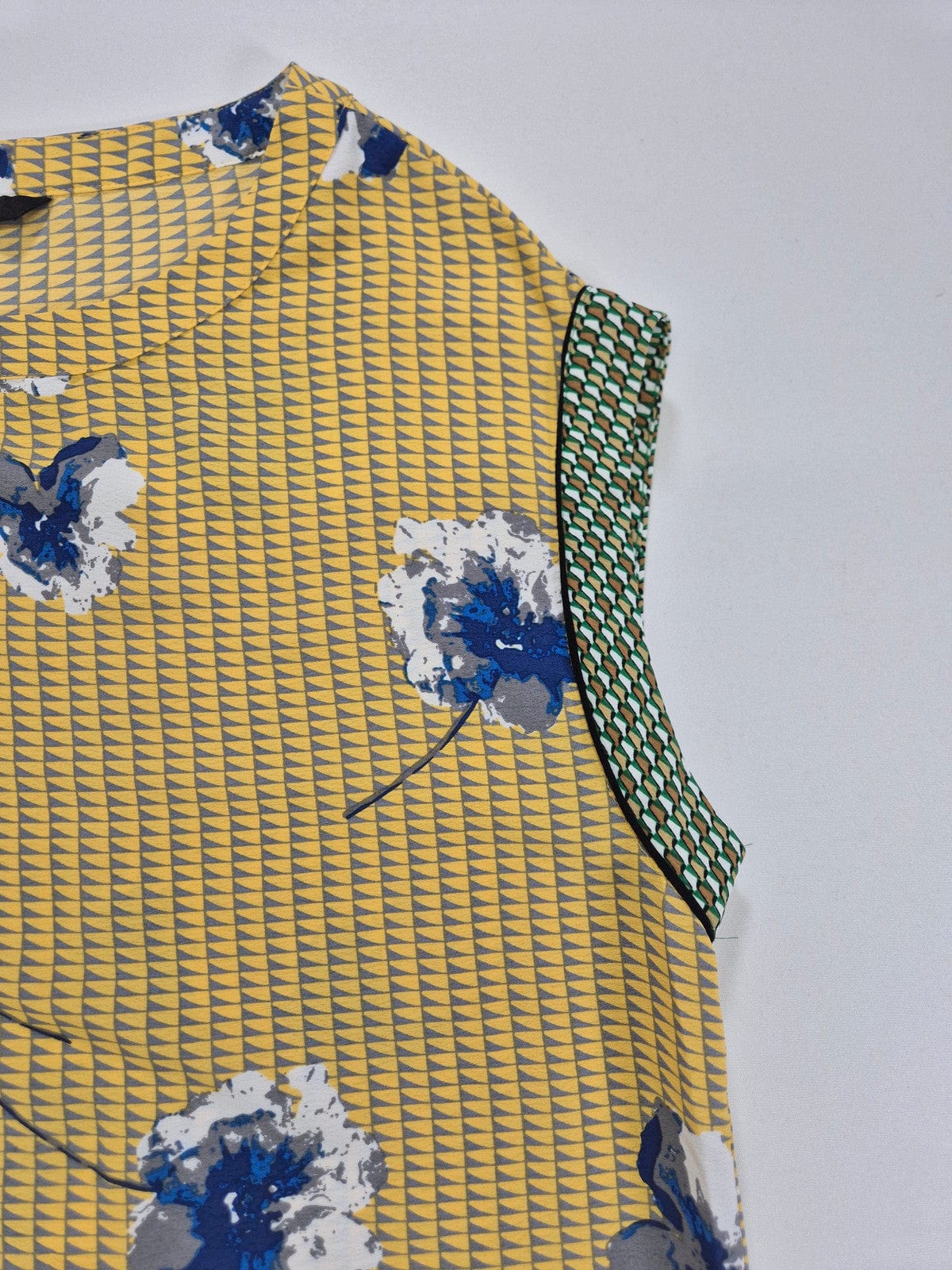 NEXT Naiste kollane lilledega pluus