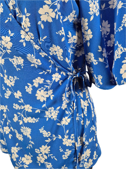 Paraphrase Naiste lilleline hõlmikpluus