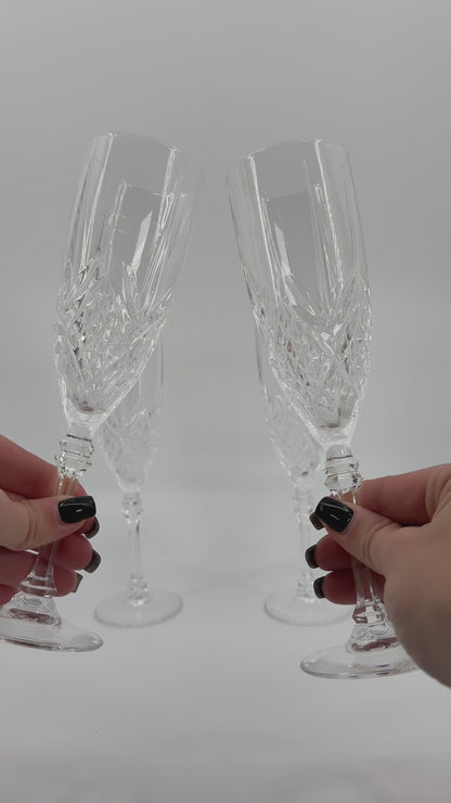 Lihvitud klaasist šampanjapokaalid 4tk
