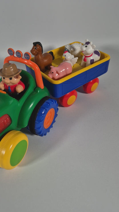 Traktor loomadega mängib muusikat ja sõidab ise