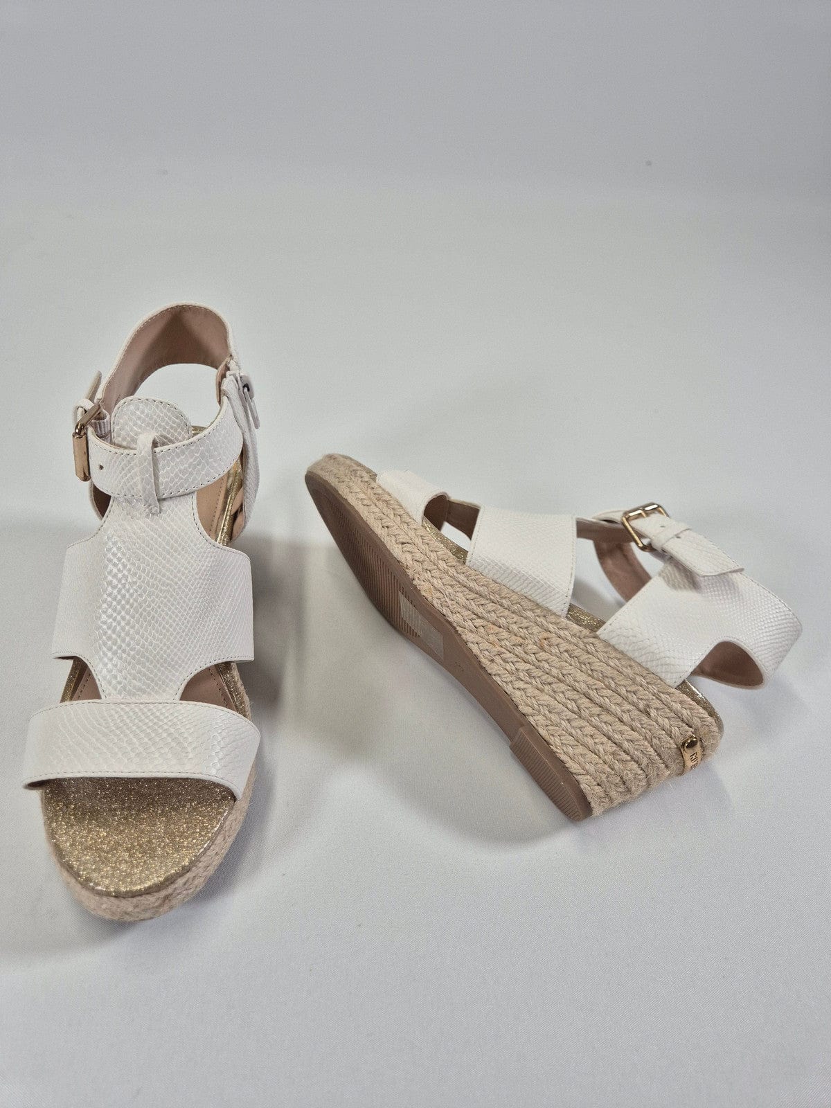 RIVER ISLAND Tüdrukute valged platvormkingad