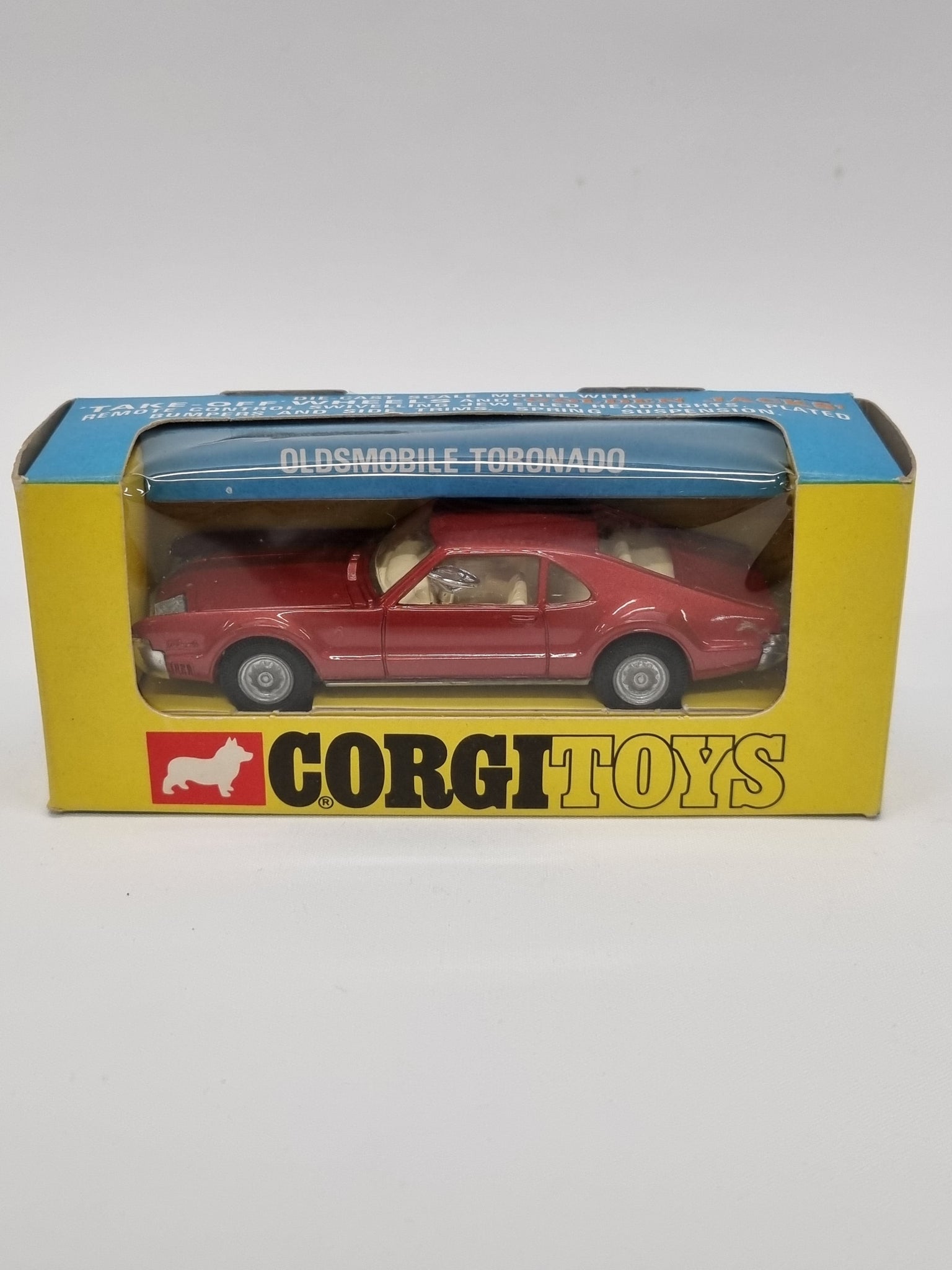 Corgi toys OLDSMOBILE TORONADO retro mudelauto
