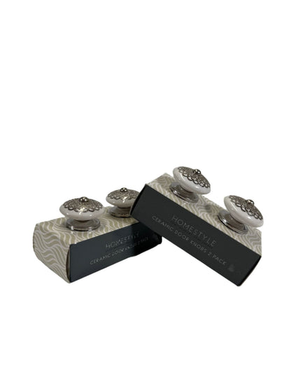 SECOND BEST TAASKASUTUS Hõbedase mustriga keraamilised sahtlinupud