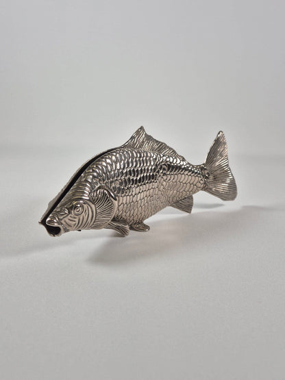 SECOND BEST TAASKASUTUS Kalakujuline salvrätikuhoidja