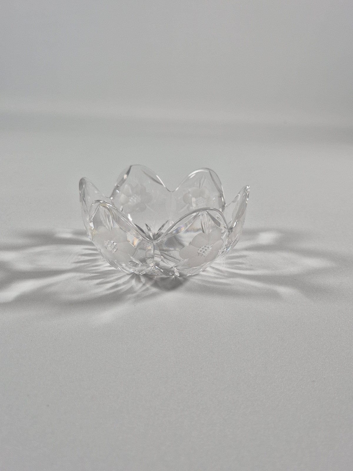 SECOND BEST TAASKASUTUS Lillekujuline klaaskauss