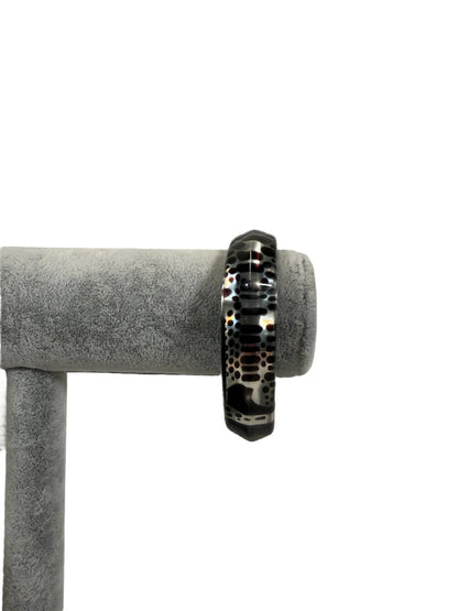 SECOND BEST TAASKASUTUS Must-hõbedane käevõru