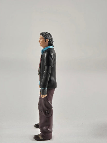 SECOND BEST TAASKASUTUS Primeval figuur Connor Temple