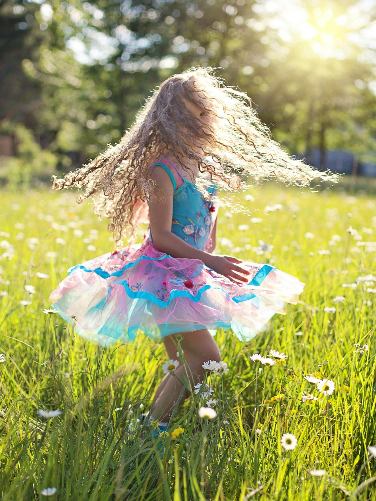 Second Best taaskasutatud ja uued tüdrukute kleidid