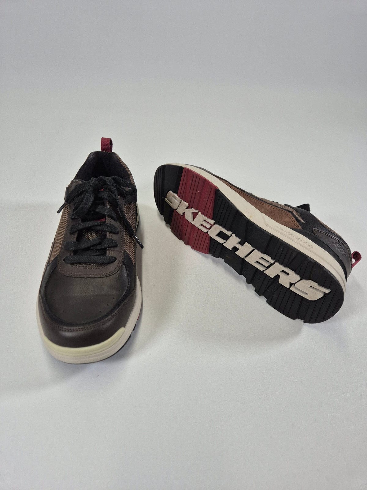 SKECHERS Meeste Skechers vabaajajalanõud